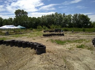  Terrain de motors Academy